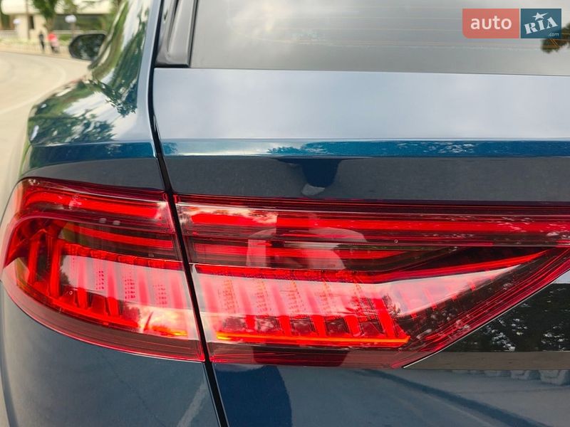 Внедорожник / Кроссовер Audi Q8 2020 в Киеве