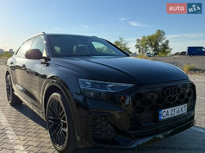 Audi Q8