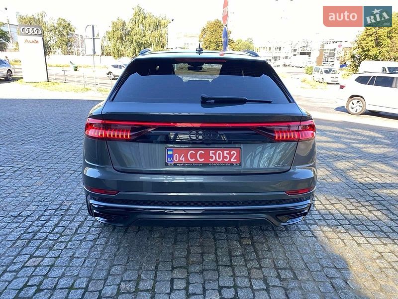 Позашляховик / Кросовер Audi Q8 2023 в Дніпрі
