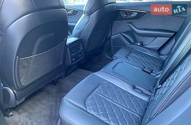 Позашляховик / Кросовер Audi Q8 2023 в Дніпрі