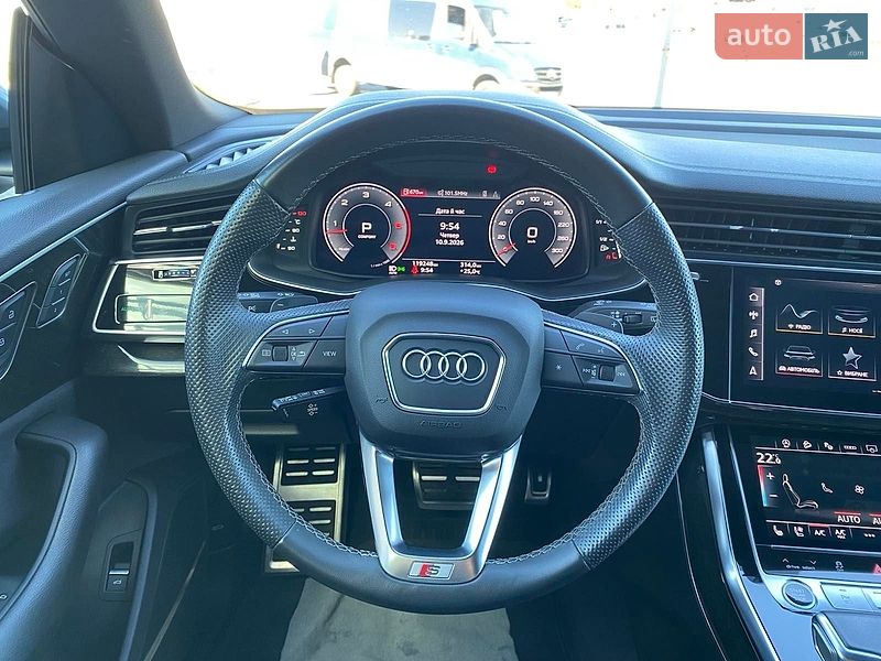 Позашляховик / Кросовер Audi Q8 2023 в Дніпрі