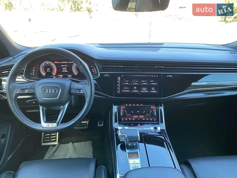Позашляховик / Кросовер Audi Q8 2023 в Дніпрі