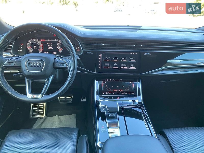 Позашляховик / Кросовер Audi Q8 2023 в Дніпрі