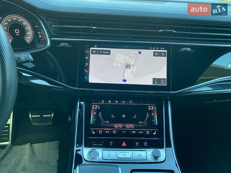 Позашляховик / Кросовер Audi Q8 2023 в Дніпрі
