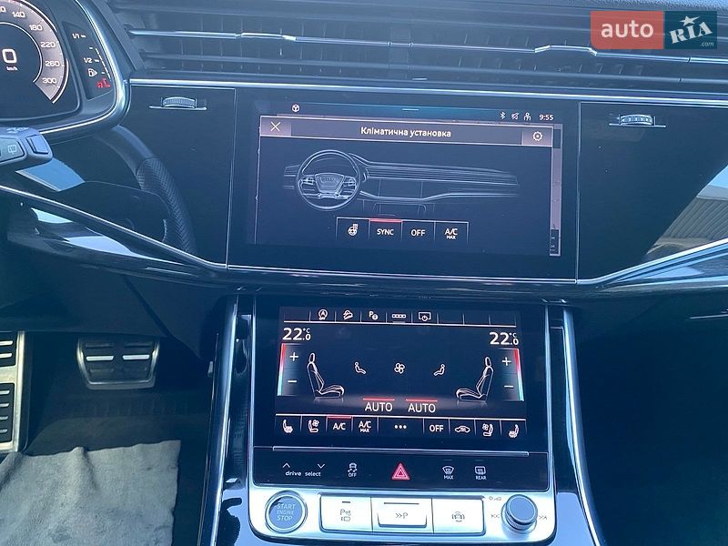 Позашляховик / Кросовер Audi Q8 2023 в Дніпрі