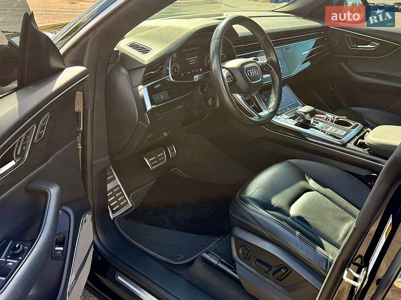Внедорожник / Кроссовер Audi Q8 2018 в Киеве