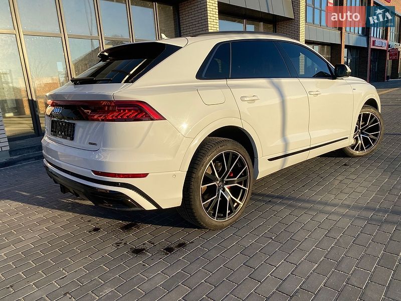 Внедорожник / Кроссовер Audi Q8 2020 в Виннице