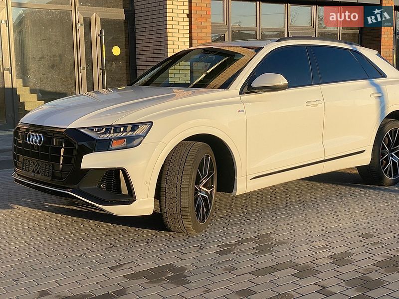 Внедорожник / Кроссовер Audi Q8 2020 в Виннице
