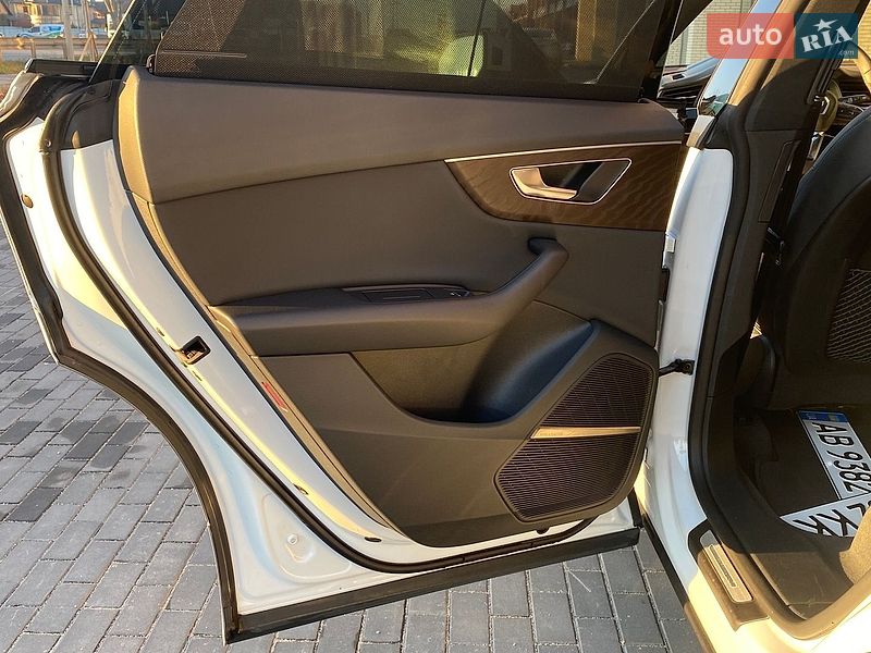 Внедорожник / Кроссовер Audi Q8 2020 в Виннице