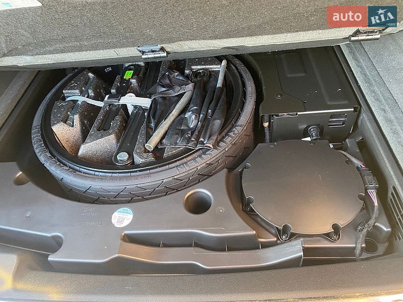 Внедорожник / Кроссовер Audi Q8 2020 в Виннице