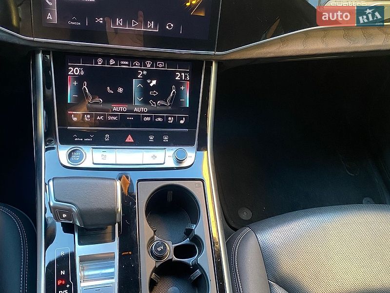Внедорожник / Кроссовер Audi Q8 2020 в Виннице