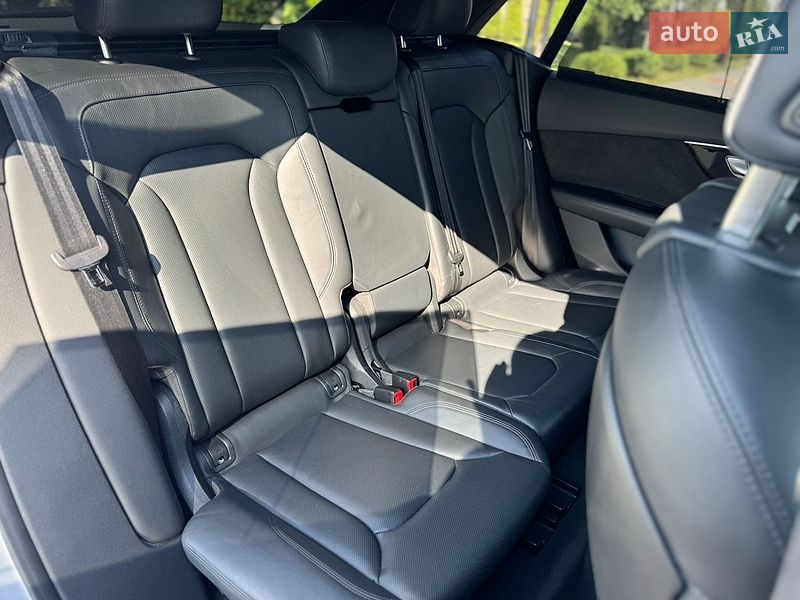 Позашляховик / Кросовер Audi Q8 2019 в Мукачевому фото 42 Позашляховик / Кросовер Audi Q8 2019 в Мукачевому