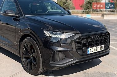 Внедорожник / Кроссовер Audi Q8 2020 в Киеве