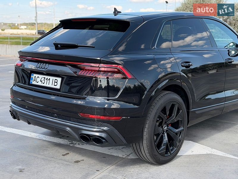 Внедорожник / Кроссовер Audi Q8 2020 в Киеве
