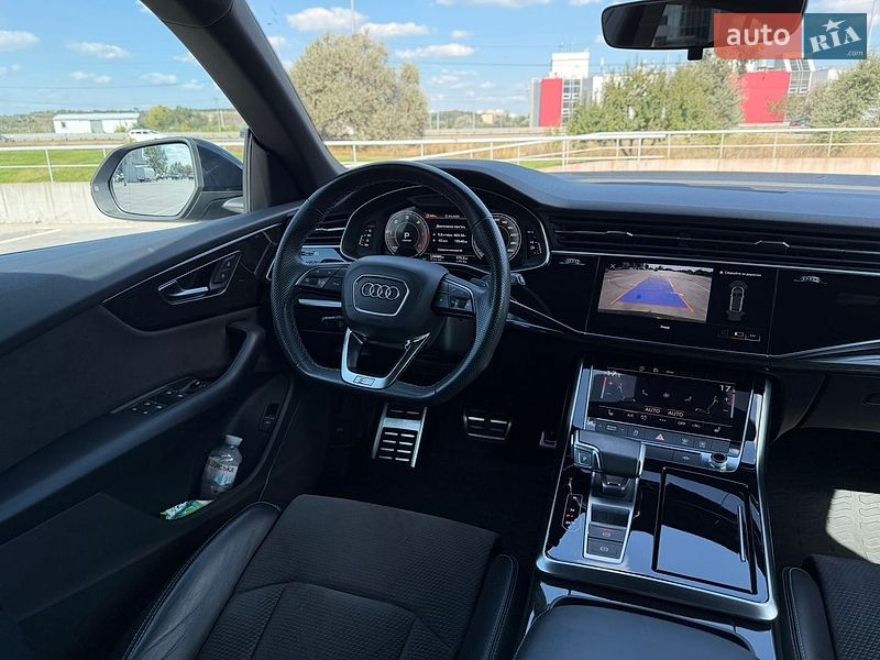 Внедорожник / Кроссовер Audi Q8 2020 в Киеве