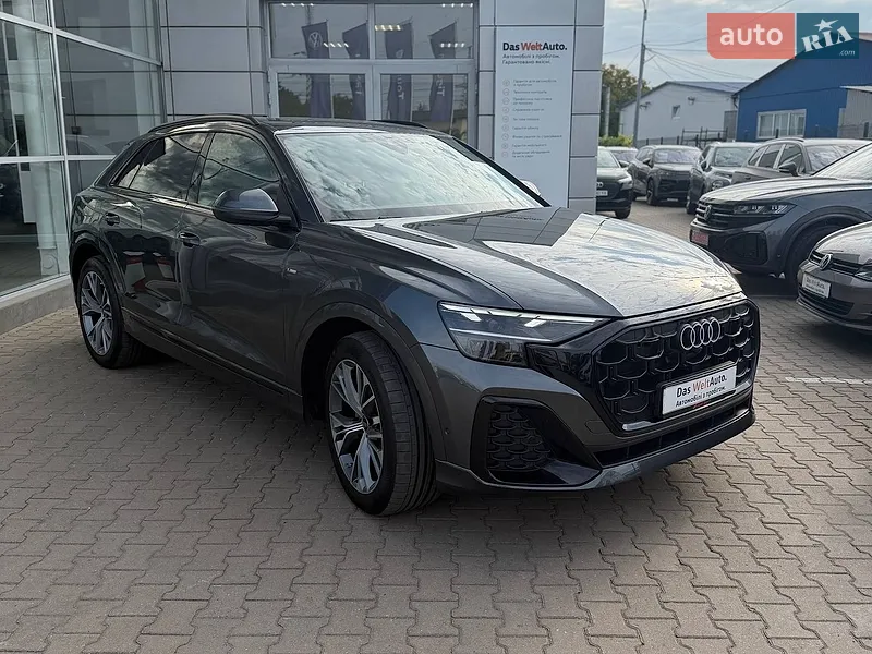 Audi Q8