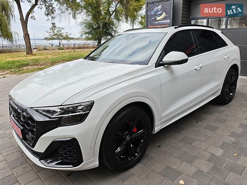 Audi Q8 2023