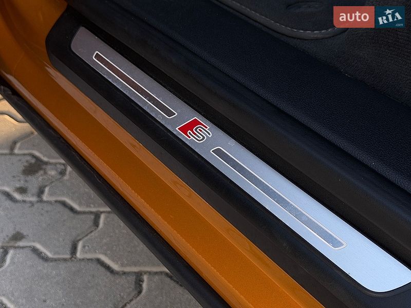 Позашляховик / Кросовер Audi Q8 2020 в Львові