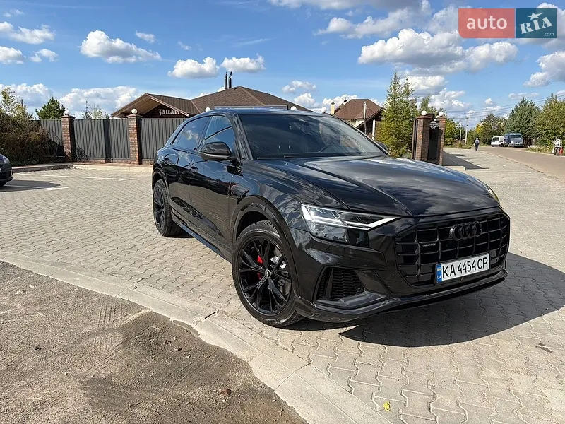 Audi Q8