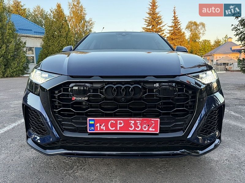 Внедорожник / Кроссовер Audi Q8 2021 в Яворове