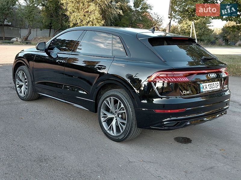 Позашляховик / Кросовер Audi Q8 2019 в Чернігові