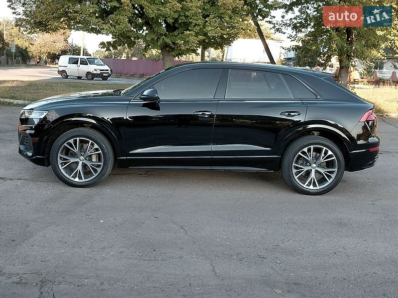Позашляховик / Кросовер Audi Q8 2019 в Чернігові