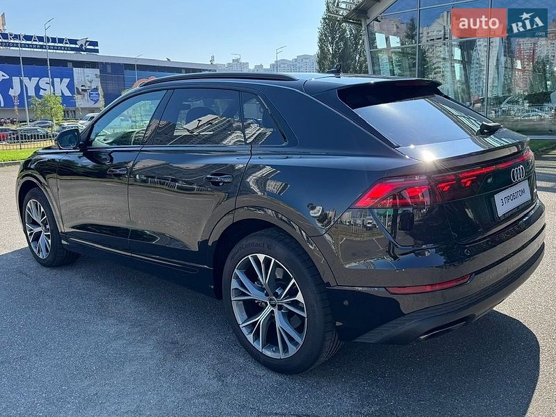 Внедорожник / Кроссовер Audi Q8 2025 в Киеве