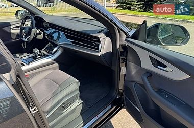 Внедорожник / Кроссовер Audi Q8 2025 в Киеве