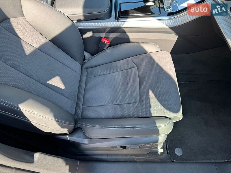 Внедорожник / Кроссовер Audi Q8 2025 в Киеве