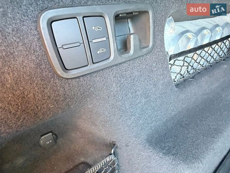Позашляховик / Кросовер Audi Q8 2020 в Луцьку