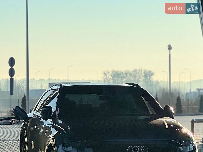 Внедорожник / Кроссовер Audi Q8 2020 в Виннице