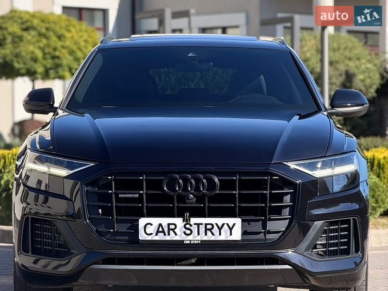 Позашляховик / Кросовер Audi Q8 2021 в Стрию
