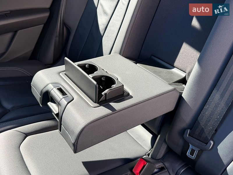 Позашляховик / Кросовер Audi Q8 2021 в Стрию