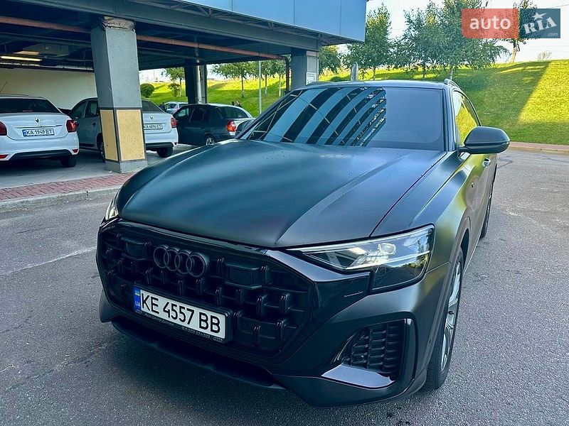 Позашляховик / Кросовер Audi Q8 2025 в Києві