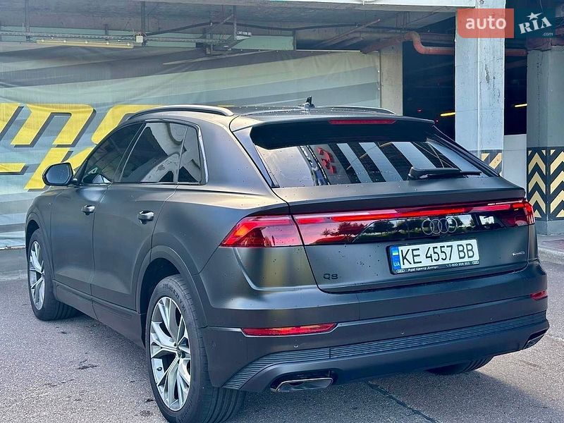 Позашляховик / Кросовер Audi Q8 2025 в Києві
