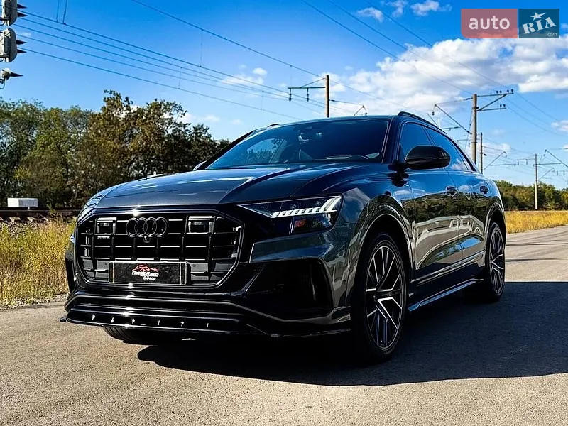 Audi Q8