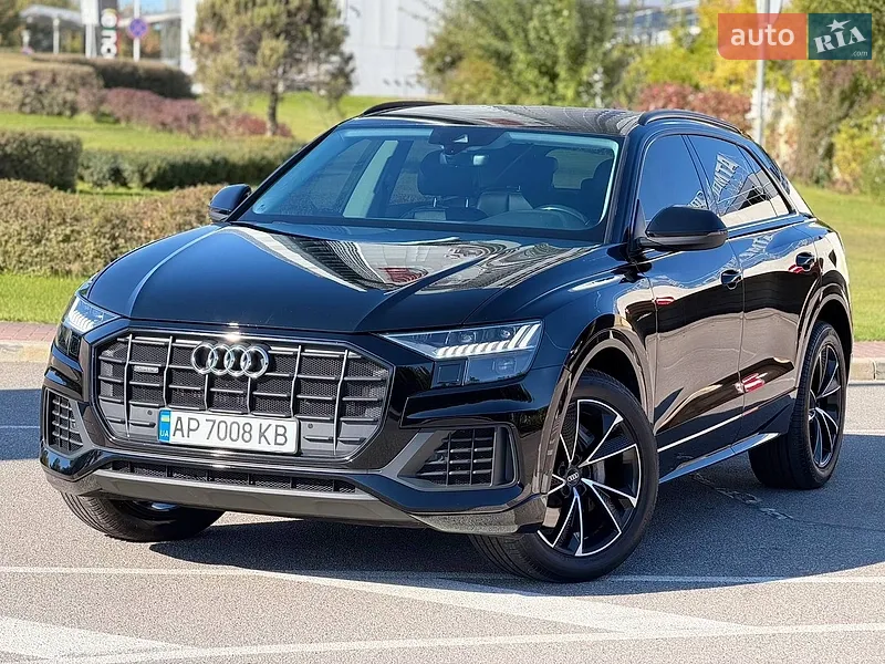 Audi Q8
