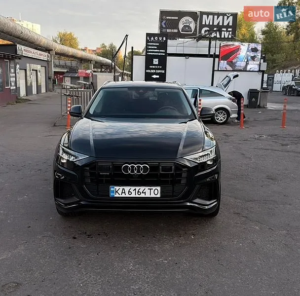 Audi Q8 2022