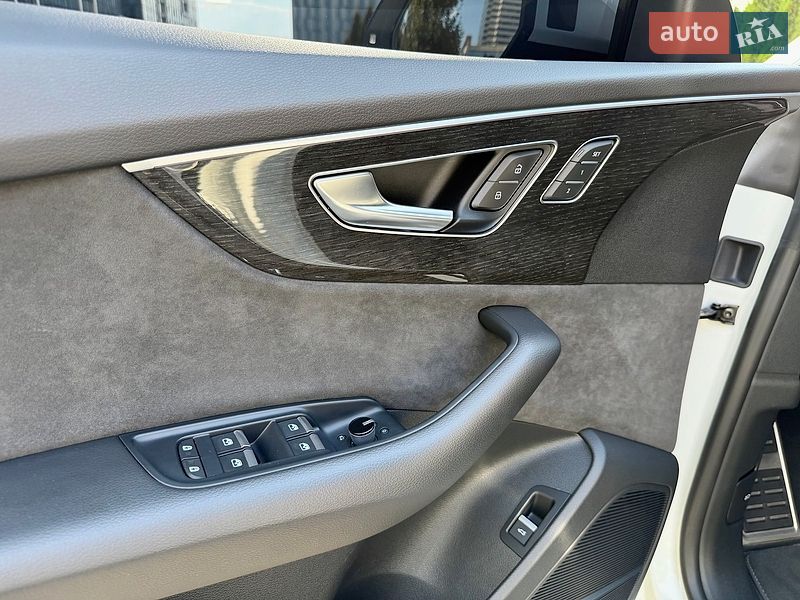 Внедорожник / Кроссовер Audi Q8 2021 в Днепре фото 24 Внедорожник / Кроссовер Audi Q8 2021 в Днепре