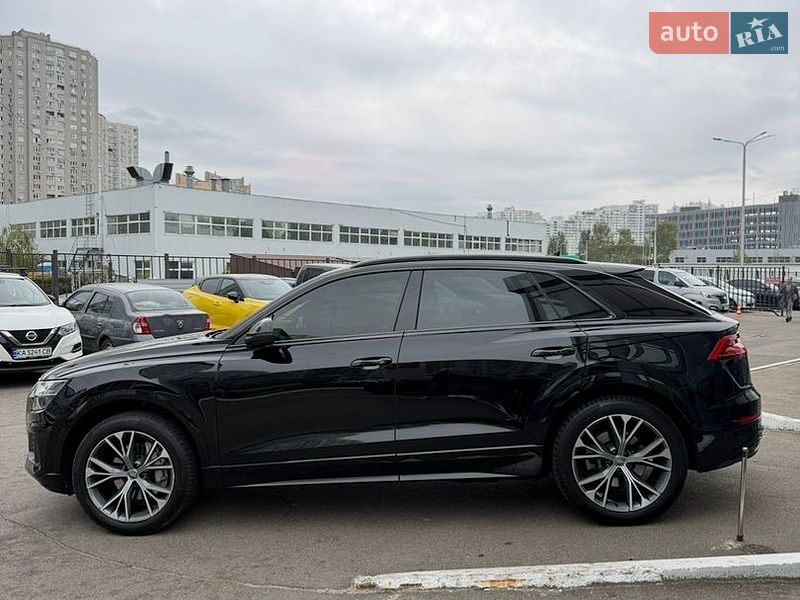 Внедорожник / Кроссовер Audi Q8 2018 в Киеве