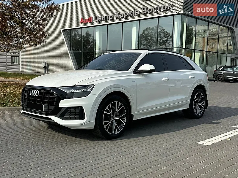 Audi Q8