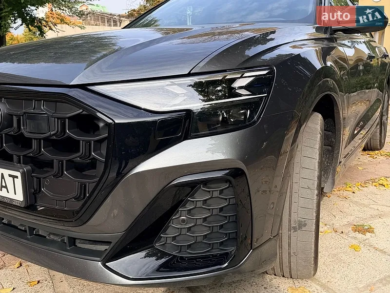 Audi Q8