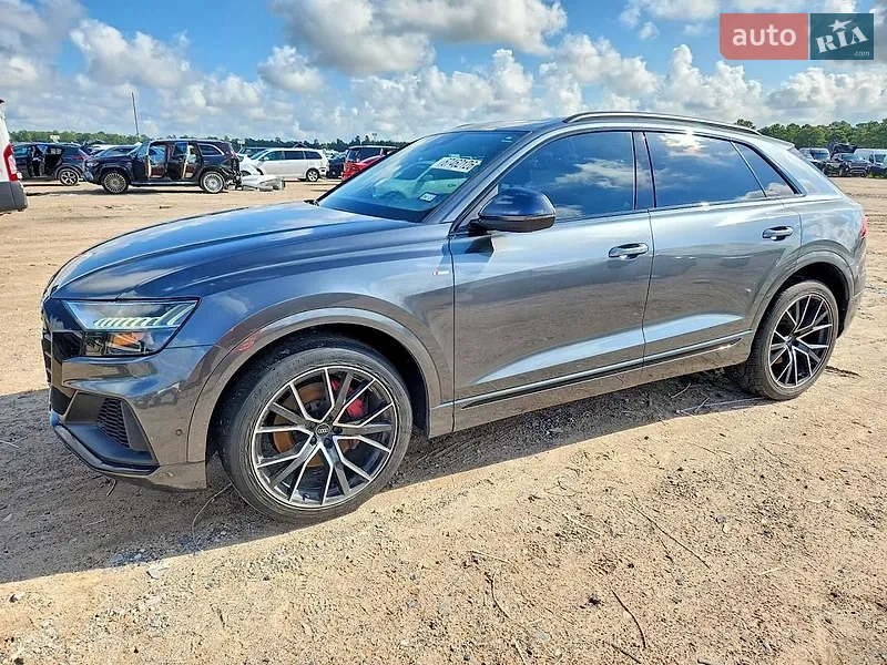 Audi Q8