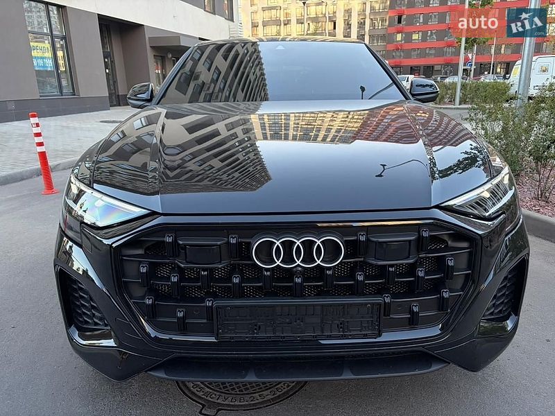 Внедорожник / Кроссовер Audi Q8 2026 в Киеве