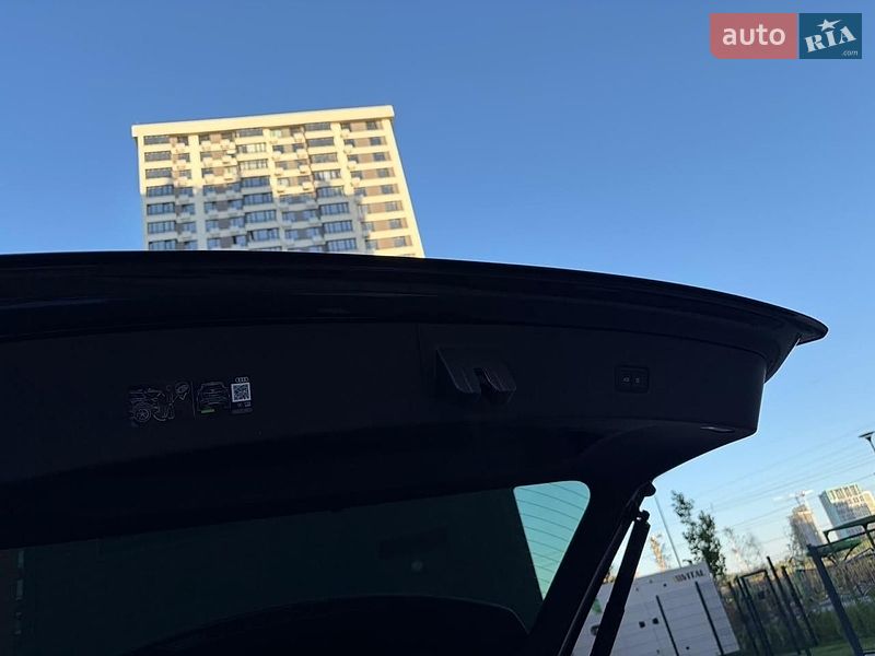 Внедорожник / Кроссовер Audi Q8 2026 в Киеве