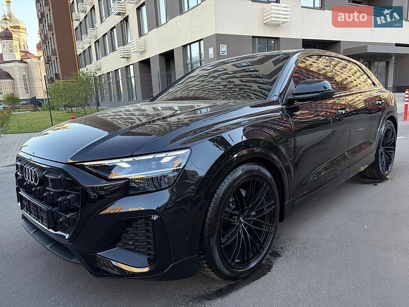 Внедорожник / Кроссовер Audi Q8 2026 в Киеве