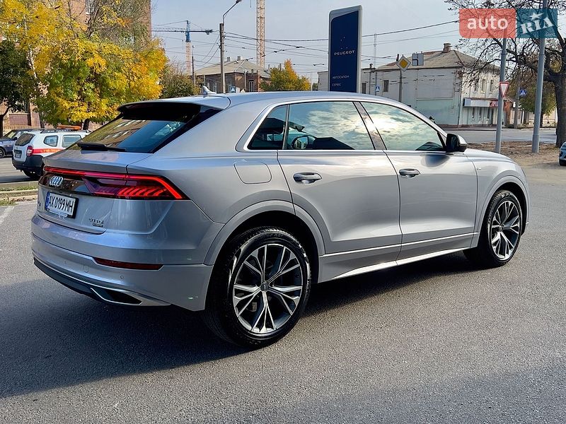 Внедорожник / Кроссовер Audi Q8 2020 в Харькове