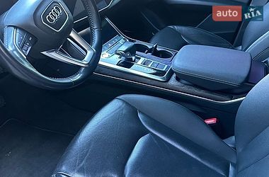 Внедорожник / Кроссовер Audi Q8 2019 в Иршаве