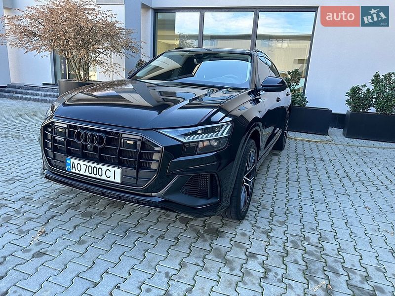 Внедорожник / Кроссовер Audi Q8 2019 в Иршаве