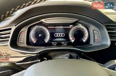 Позашляховик / Кросовер Audi Q8 2023 в Ужгороді